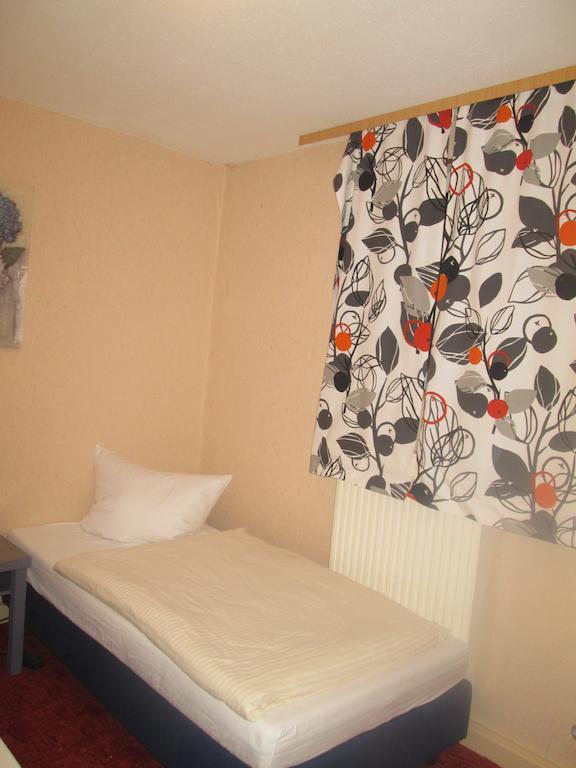 Hotel Gruener Baum Nuernberg Brunn Pokój zdjęcie